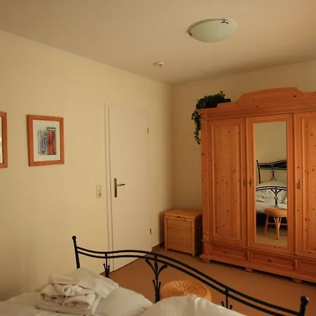 Ferienwohnung Ostseewelle , Strandnah, Gratis Wlan Kuehlungsborn